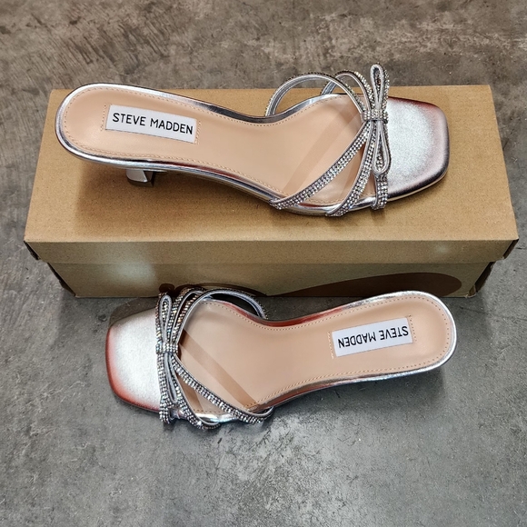 NIB Steve Madden Sheley Leather Rhinestone Embellished Kitten Heel Size 7.5 - Picture 4 of 6